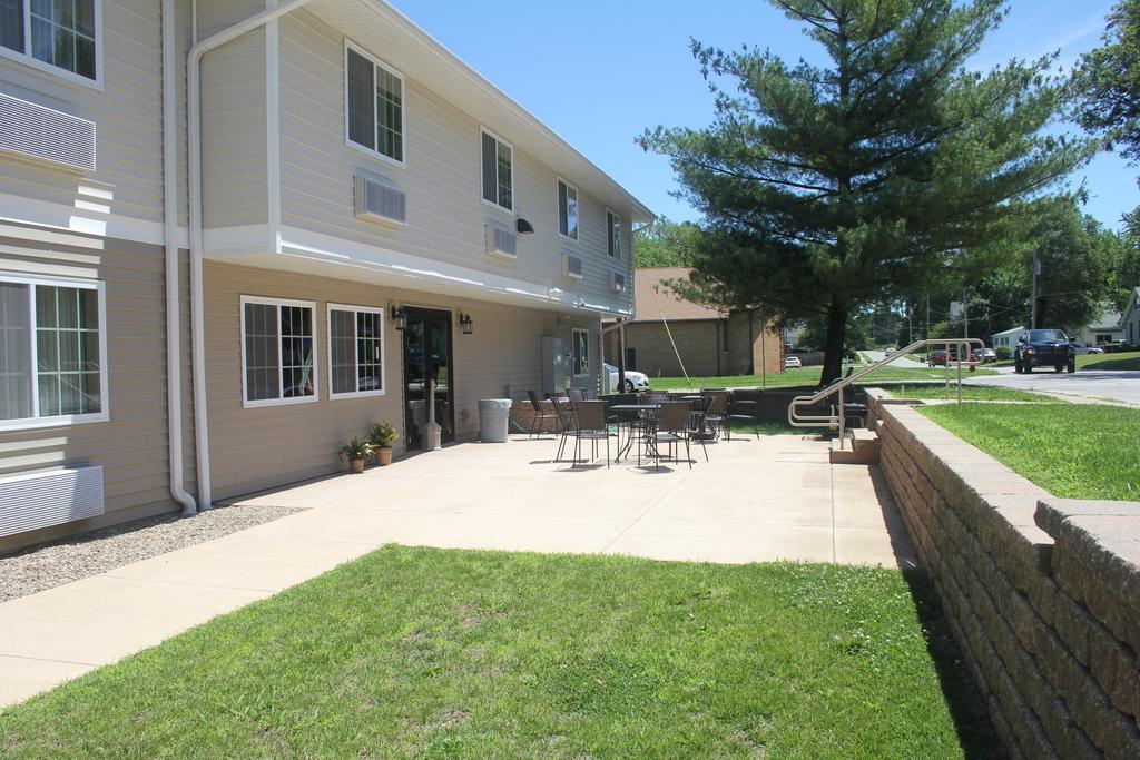 Green Acres Hotel Pittsfield Dış mekan fotoğraf