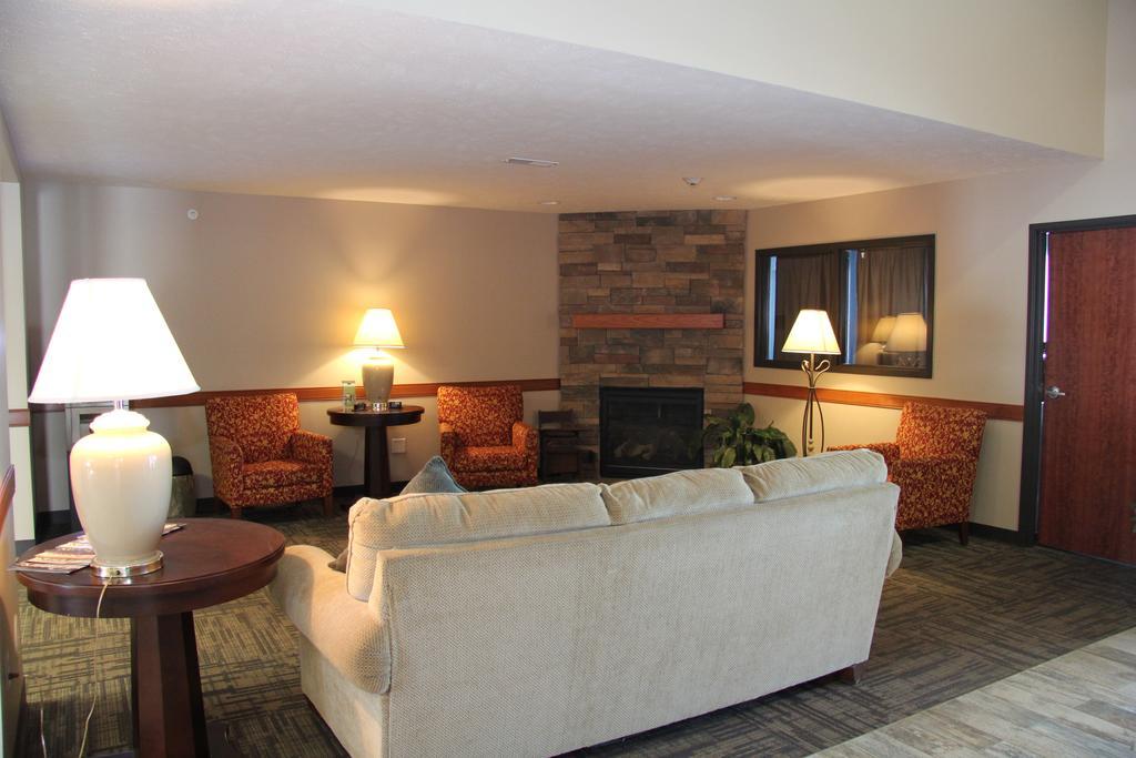 Green Acres Hotel Pittsfield Dış mekan fotoğraf
