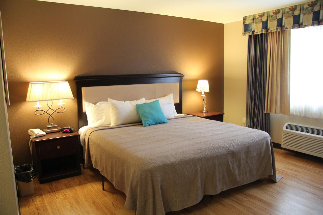 Green Acres Hotel Pittsfield Dış mekan fotoğraf