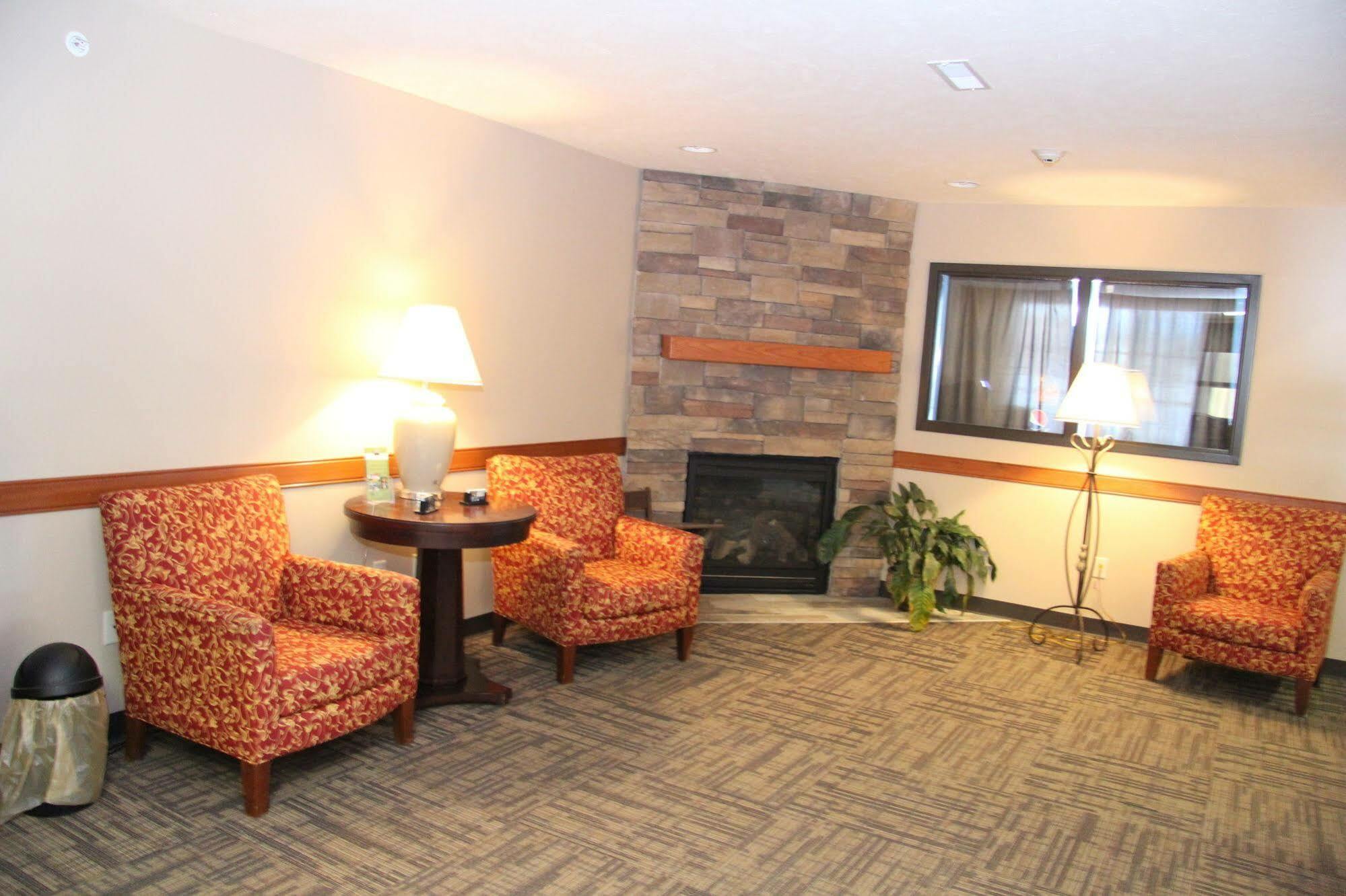 Green Acres Hotel Pittsfield Dış mekan fotoğraf