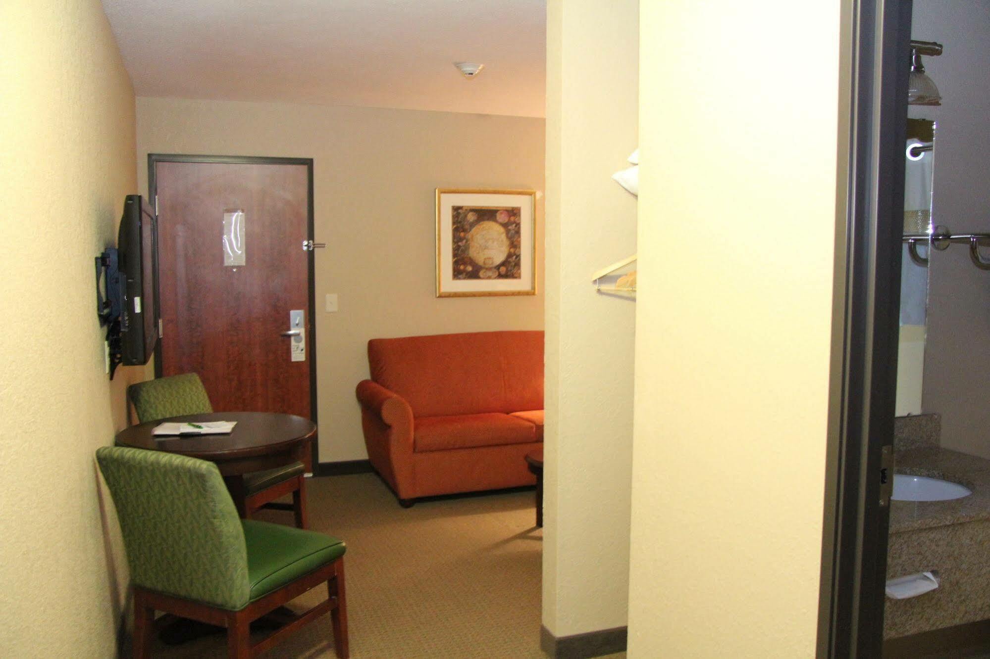 Green Acres Hotel Pittsfield Dış mekan fotoğraf