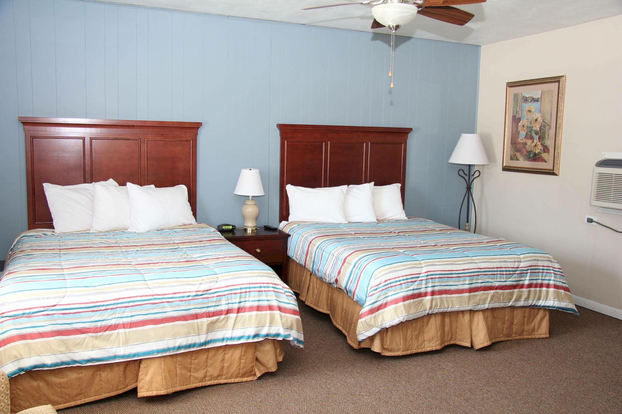 Green Acres Hotel Pittsfield Dış mekan fotoğraf