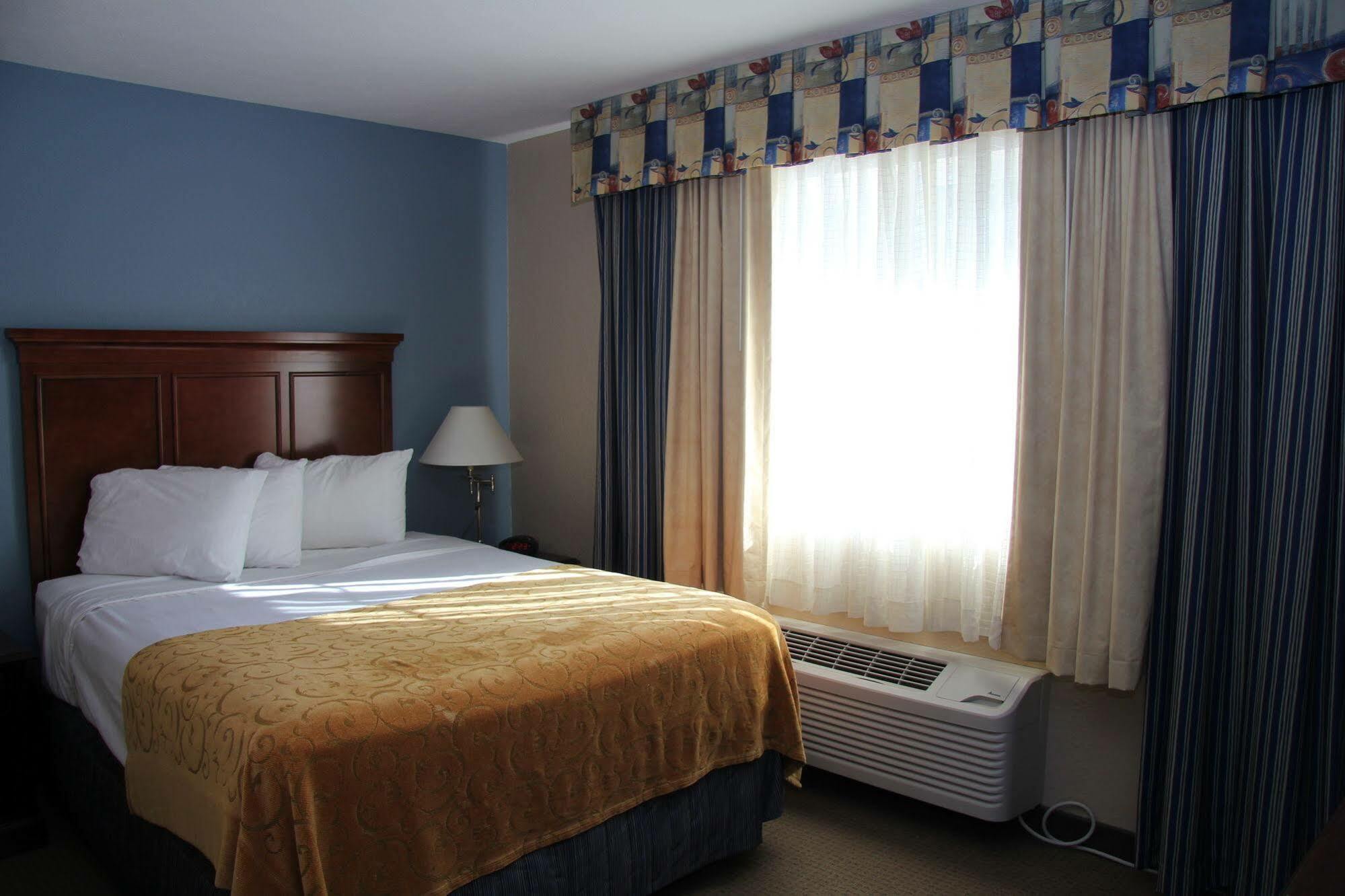 Green Acres Hotel Pittsfield Dış mekan fotoğraf