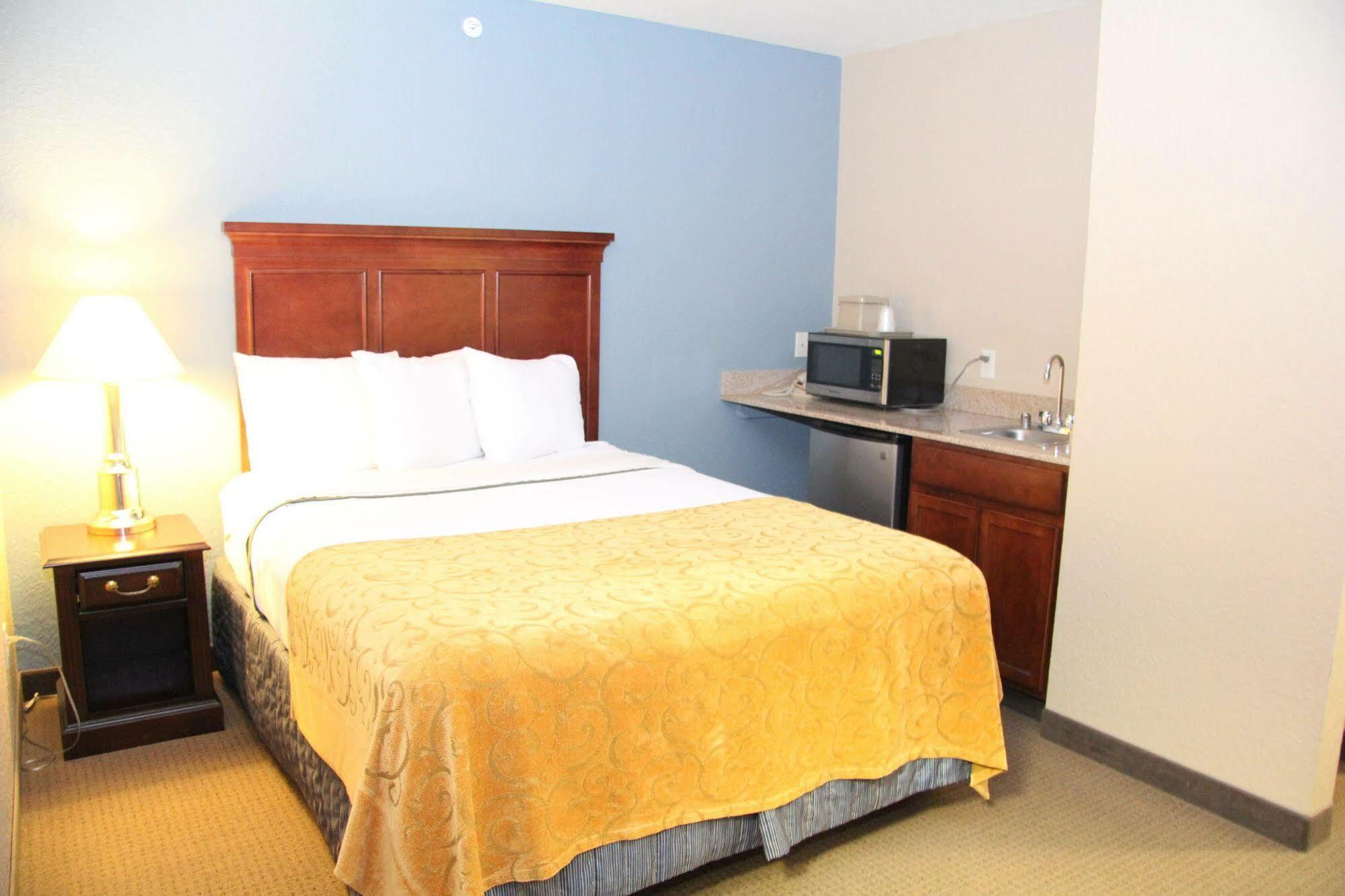 Green Acres Hotel Pittsfield Dış mekan fotoğraf